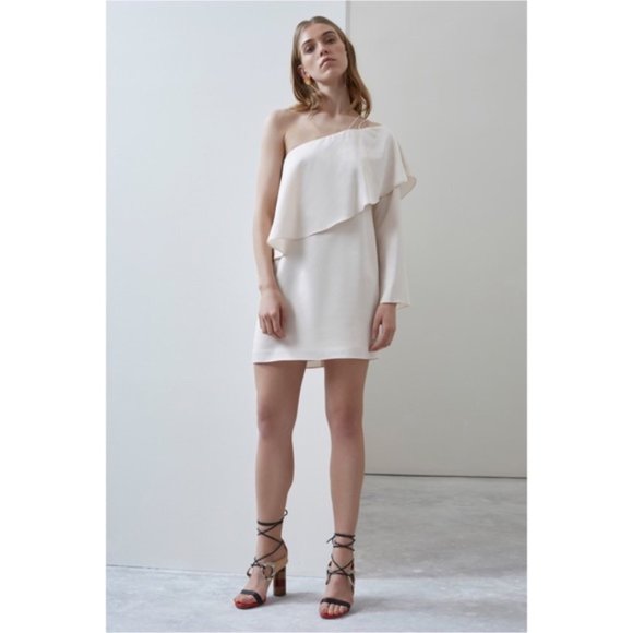 NWT C/MEO One Shoulder Flared Sleeve Mini Dress S - Picture 3 of 11